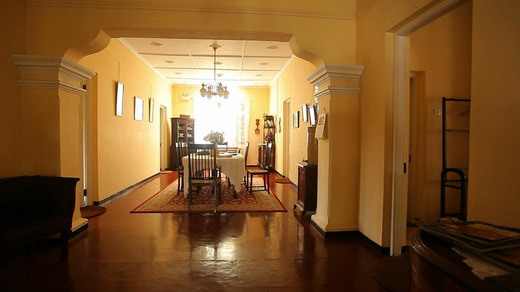 Senani Colonial Holiday Bungalow Nuwara Eliya Bilik gambar